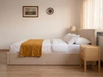 Pat tapițat 120x200 cu ladă de depozitare Tilo Velvet Bej