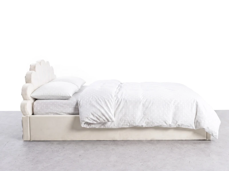 Pat Tapitat cu spatiu de depozitare 120x200 cm cu cadru, bej Bluvel 22 Kids Line 3 Scoica